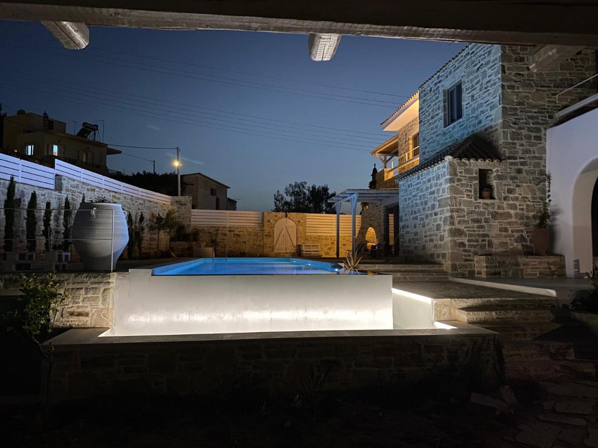 Laini Luxury Suites Pombia Bagian luar foto