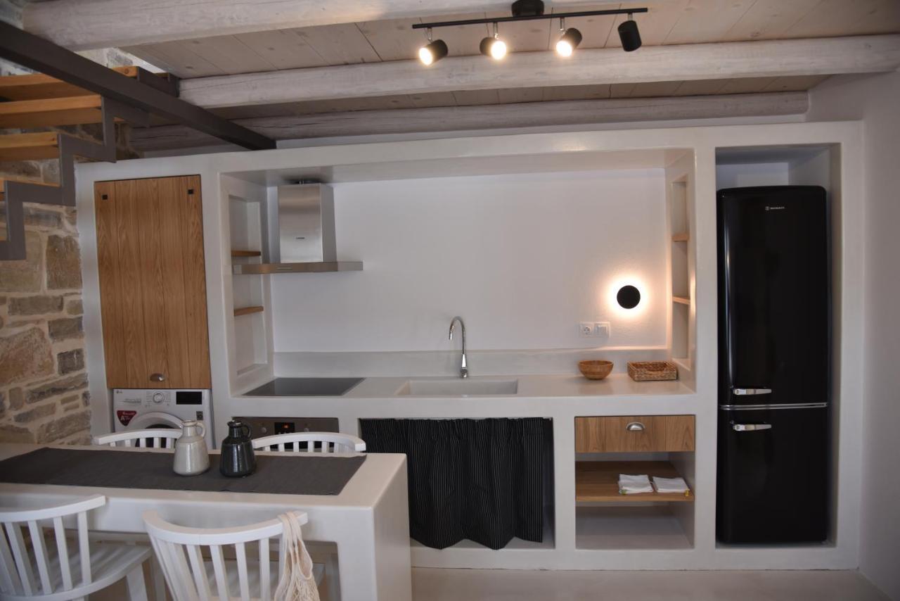 Laini Luxury Suites Pombia Bagian luar foto