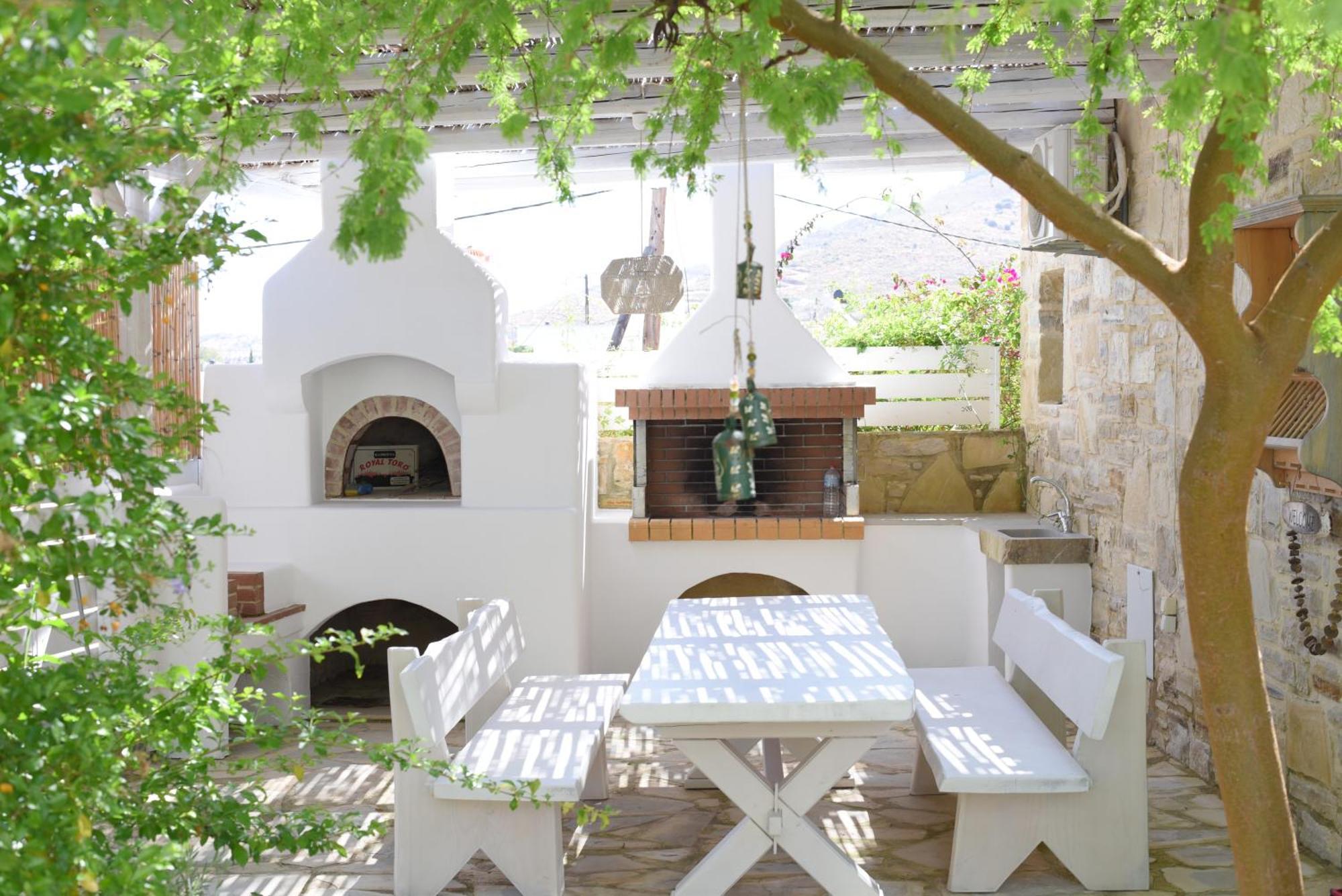 Laini Luxury Suites Pombia Bagian luar foto